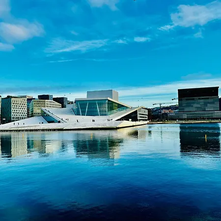 Cozy At Sorengkaia By Munch And Opera