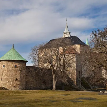 Cozy At Sorengkaia By Munch And Opera